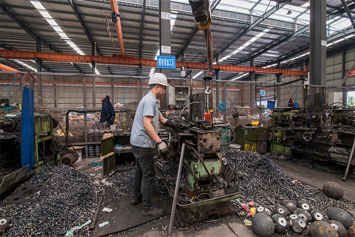 阳泉网架配件-螺栓球加工车间