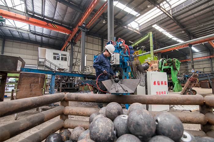 阳泉网架配件-螺栓球加工车间